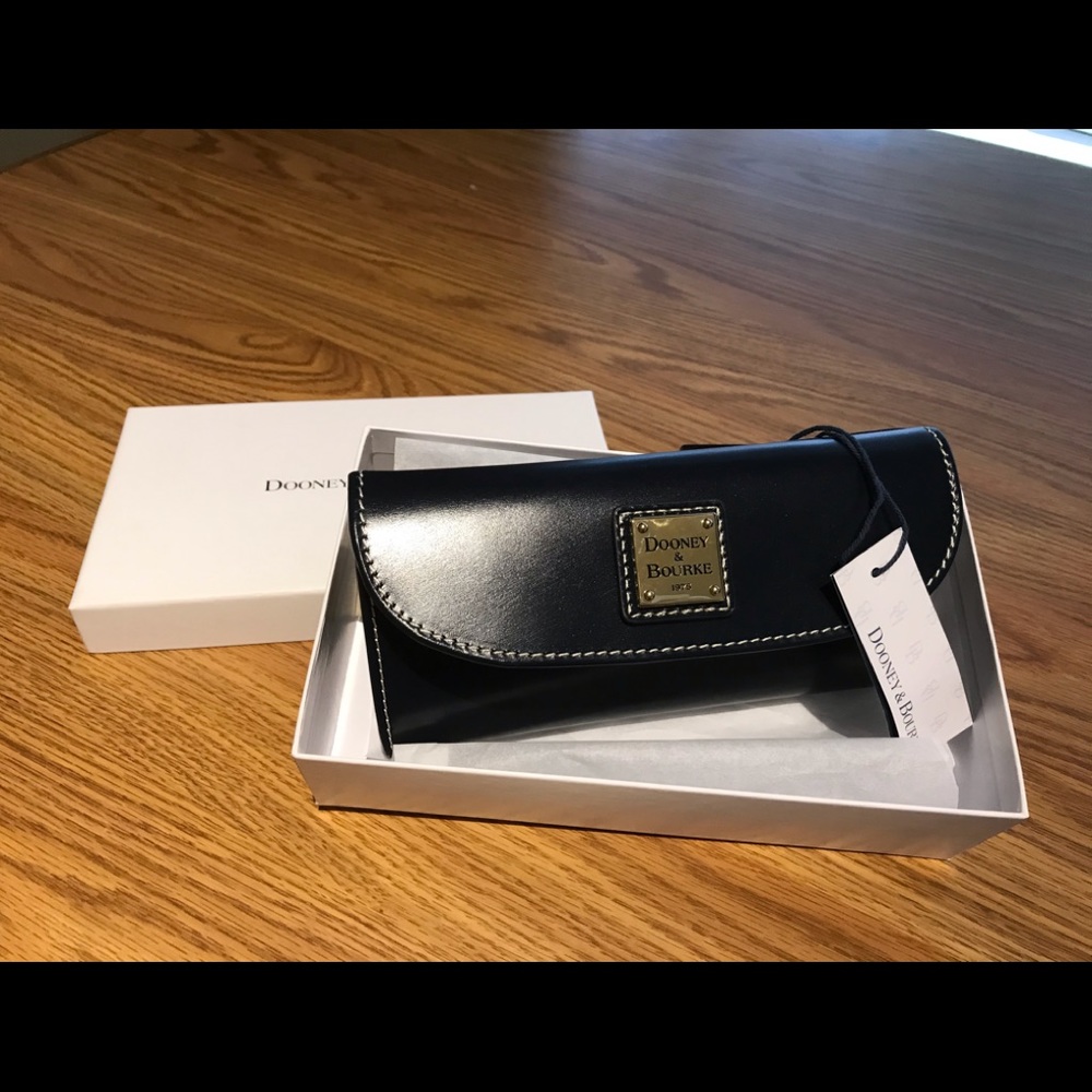Dooney & Bourke Navy Blue Smooth Leather Wallet